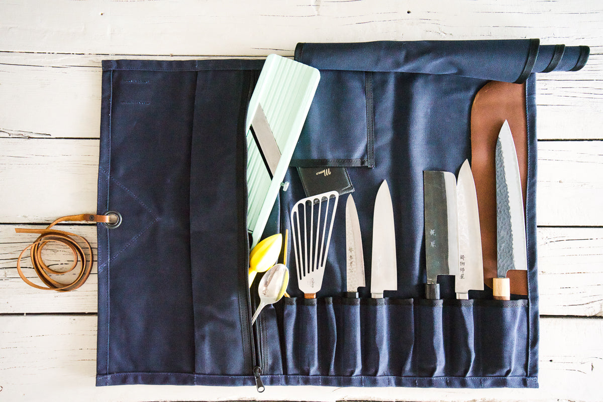 Waxed Canvas Knife Roll #color_navy