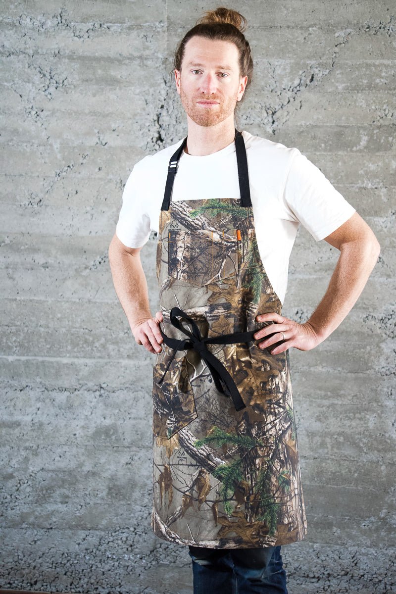 Camo shop cooking aprons