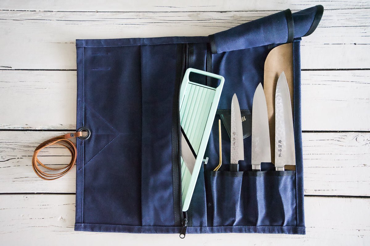 Mini Waxed Canvas Knife Roll - Valentich Goods #color_navy