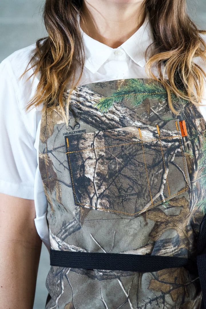Realtree Camo Deluxe Chef Apron - Valentich Goods